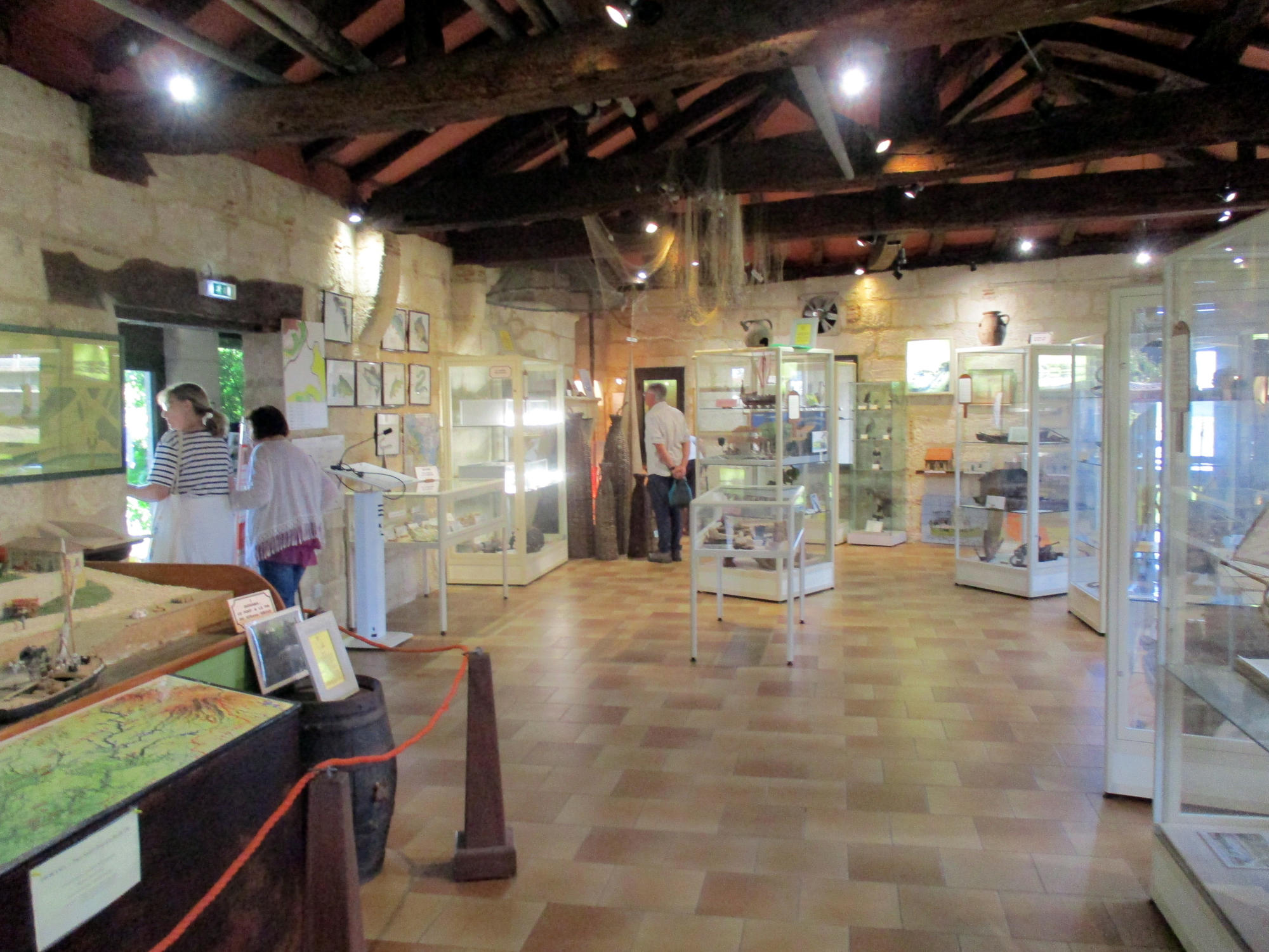 11 - Interieur - Musee de la Dordogne bateliere
